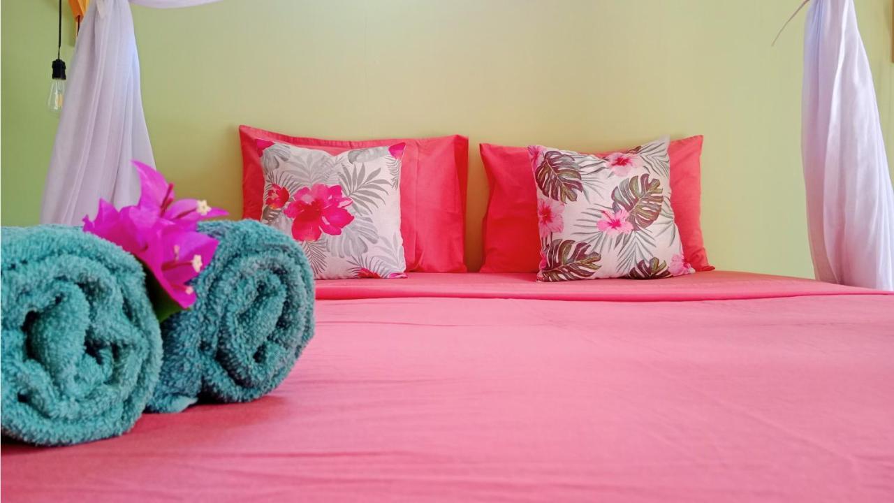 Black Sand Hostel Amed Экстерьер фото