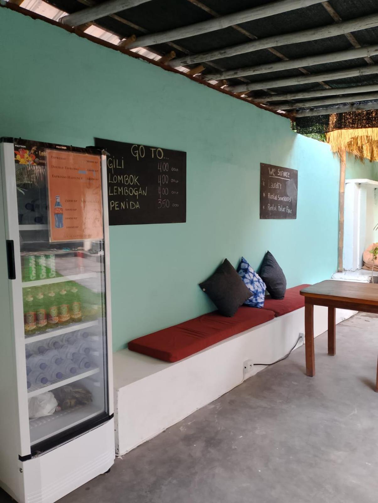 Black Sand Hostel Amed Экстерьер фото