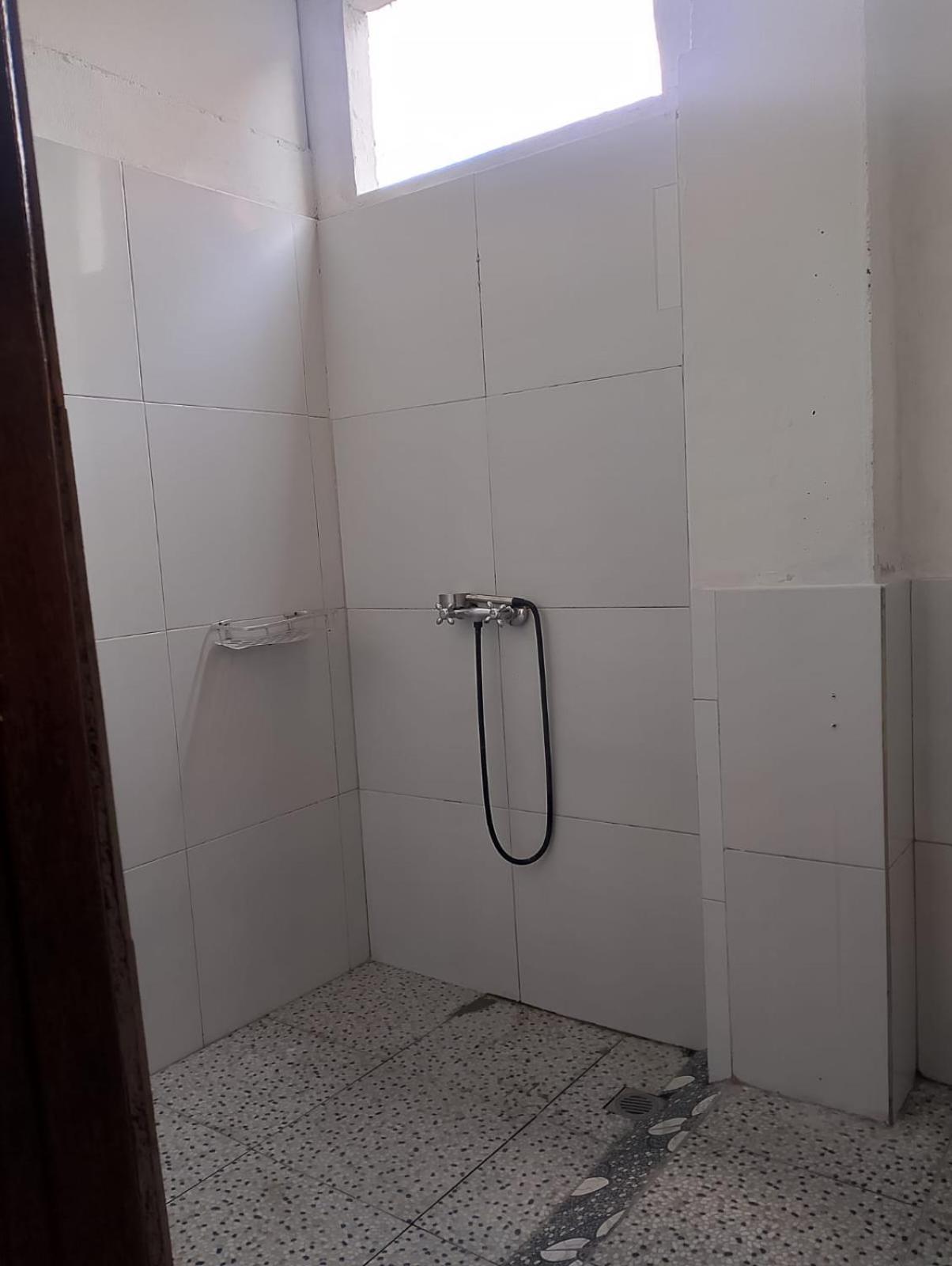 Black Sand Hostel Amed Экстерьер фото